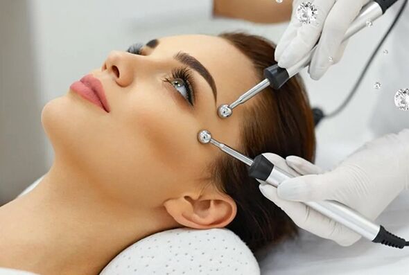 Mikroáramterápia - az arcbőr megújításának hardveres módszere